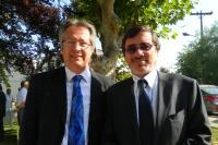 El Dr. Arteaga junto al ex director del HCUCH, Dr. Carlo Paolinelli.