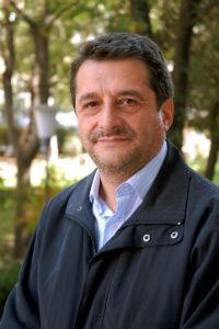 Rubén Alvarado, Coordinador de Investigación de la Escuela de Salud Pública.