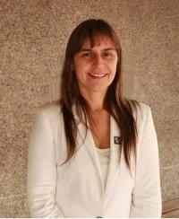 Verónica Iglesias, Directora de la Escuela de Salud Pública de la Facultad de Medicina de la Universidad de Chile
