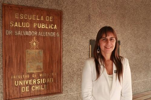 Verónica Iglesias Directora de la Escuela de Salud Pública de la Universidad de Chile se mostró entusiasta con esta alianza la que sin duda será un espacio muy virtuoso.