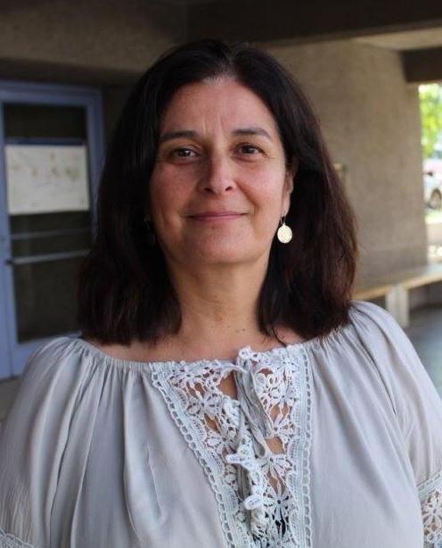 Dra. Lorena Rodríguez, académica de la Unidad de Nutrición de la Escuela de Salud Pública de la Universidad de Chile e integrante del Grupo Transdisciplinario para la Obesidad de Poblaciones (GTOP)